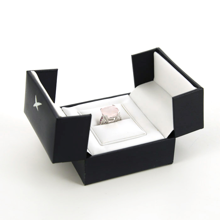 Anello Mauboussin Petite Rose d'Amour in oro bianco,  quarzo rosa e zaffiri rosa - Detail D2