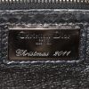 Bolso de mano Dior Lady Dior Limited Edition modelo mediano en piel de pitón plateada - Detail D4 thumbnail