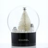 Palla di neve Chanel in plexiglas trasparente e plexiglas nero - 360 thumbnail