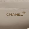 Bolso de mano Chanel Vintage en cuero acolchado color crema - Detail D4 thumbnail