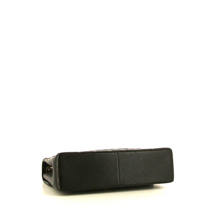 Chanel Timeless jumbo shoulder bag in black quilted grained leather - Detail D5