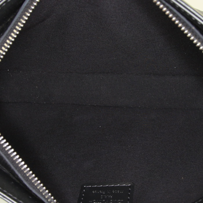 Sac à main Louis Vuitton Fowler en cuir monogram bleu et cuir naturel - Detail D2