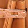 Hermes Birkin 40 cm handbag in gold Courchevel leather - Detail D4 thumbnail