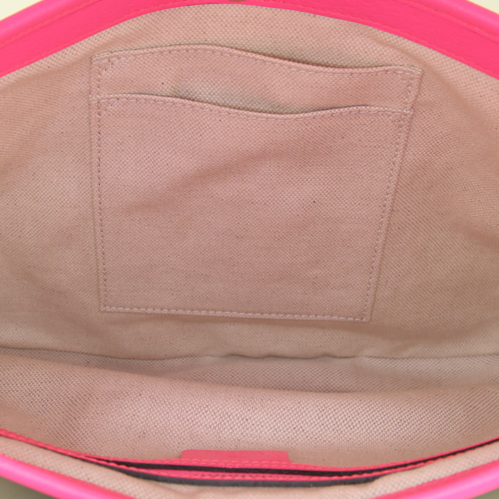 Bolso de mano Gucci Jackie en lona beige y cuero rosa - Detail D2