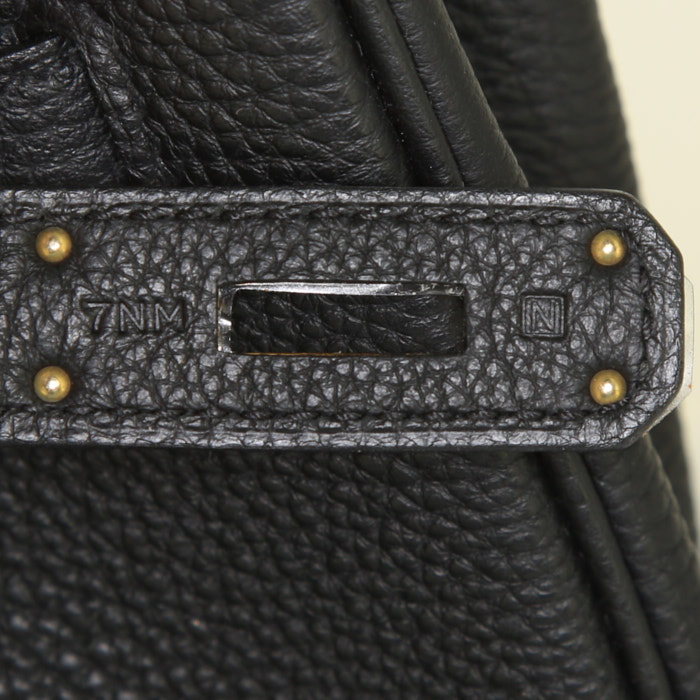 Bolso de mano Hermes Birkin 35 cm en cuero togo negro - Detail D4