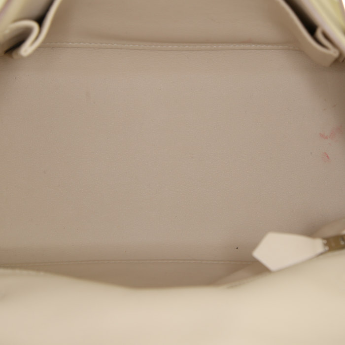Sac à main Hermes Kelly 25 cm en cuir Swift Craie - Detail D3