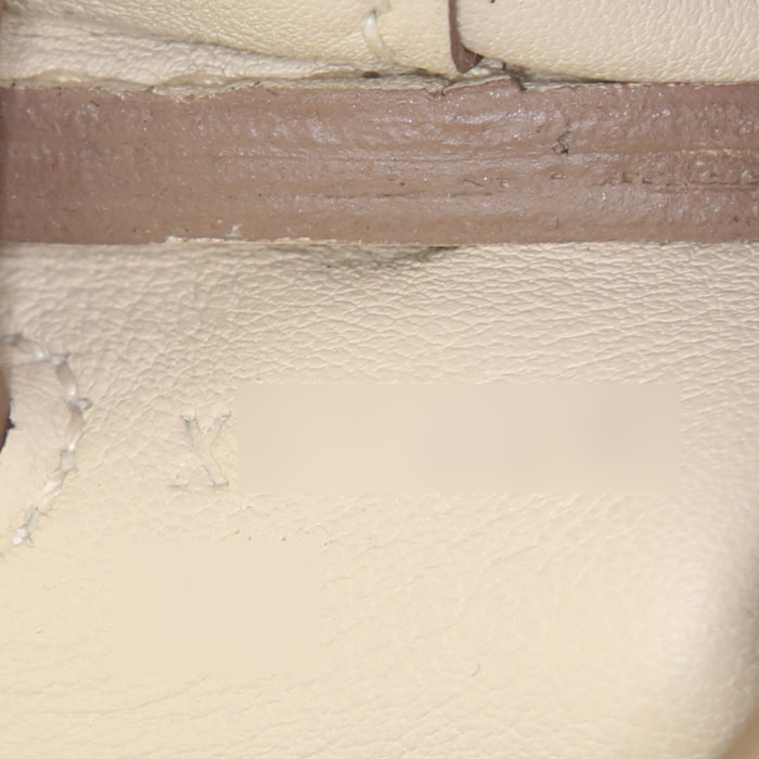 Hermes Kelly 25 cm handbag in Craie Swift leather - Detail D5