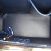 Sac à main Dior en crocodile bleu - Detail D2 thumbnail
