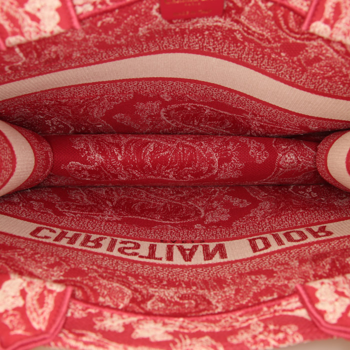 Dior Book Tote small model shopping bag in red embroidered canvas - Detail D2