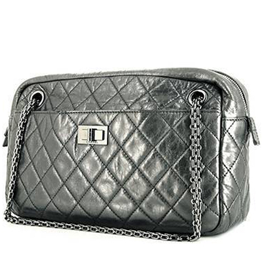 Sac à main Chanel  Camera en cuir matelassé gris métallisé