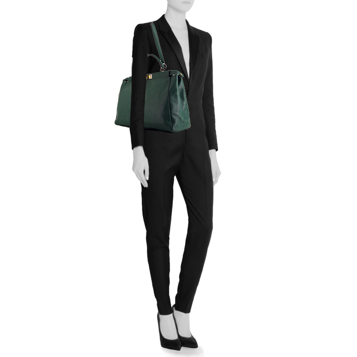 Sac à main Fendi Peekaboo grand modèle en cuir vert - Detail D2