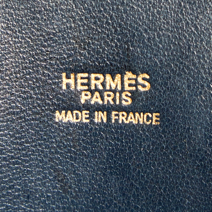 Hermès Bolide 35 cm handbag in navy blue leather - Detail D4