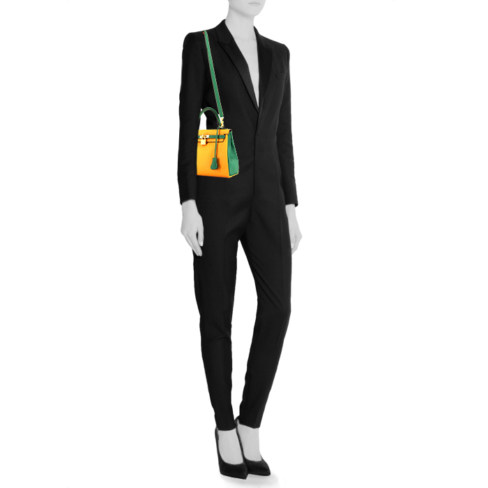 Hermes Kelly 25 cm handbag in yellow and green Swift leather - Detail D2