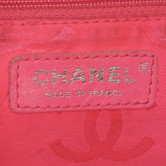 Chanel Cambon handbag in black quilted leather - Detail D3