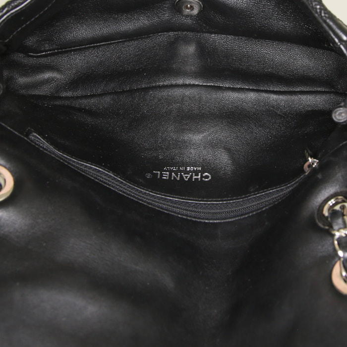 Bolso de mano Chanel Timeless en cuero acolchado negro y cuero trenzado negro - Detail D3