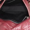 Bolso bandolera Saint Laurent Niki en cuero marrón - Detail D3 thumbnail