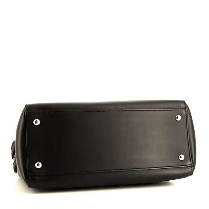 Bolso de mano Fendi  Dotcom en cuero negro - Detail D5
