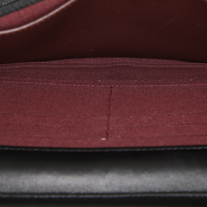 Chanel Wallet on Chain shoulder bag in black quilted leather - Detail D2