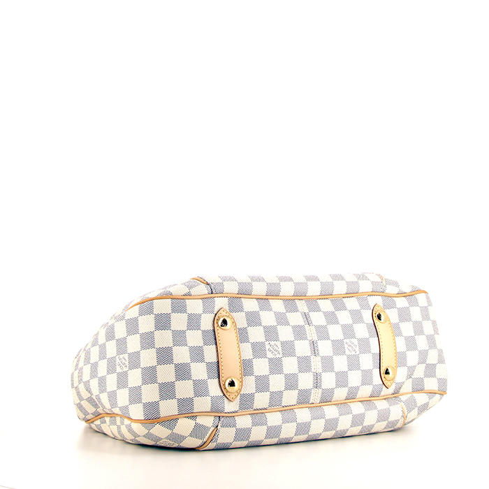 Sac à main Louis Vuitton Galliera en toile damier azur et cuir naturel - Detail D4