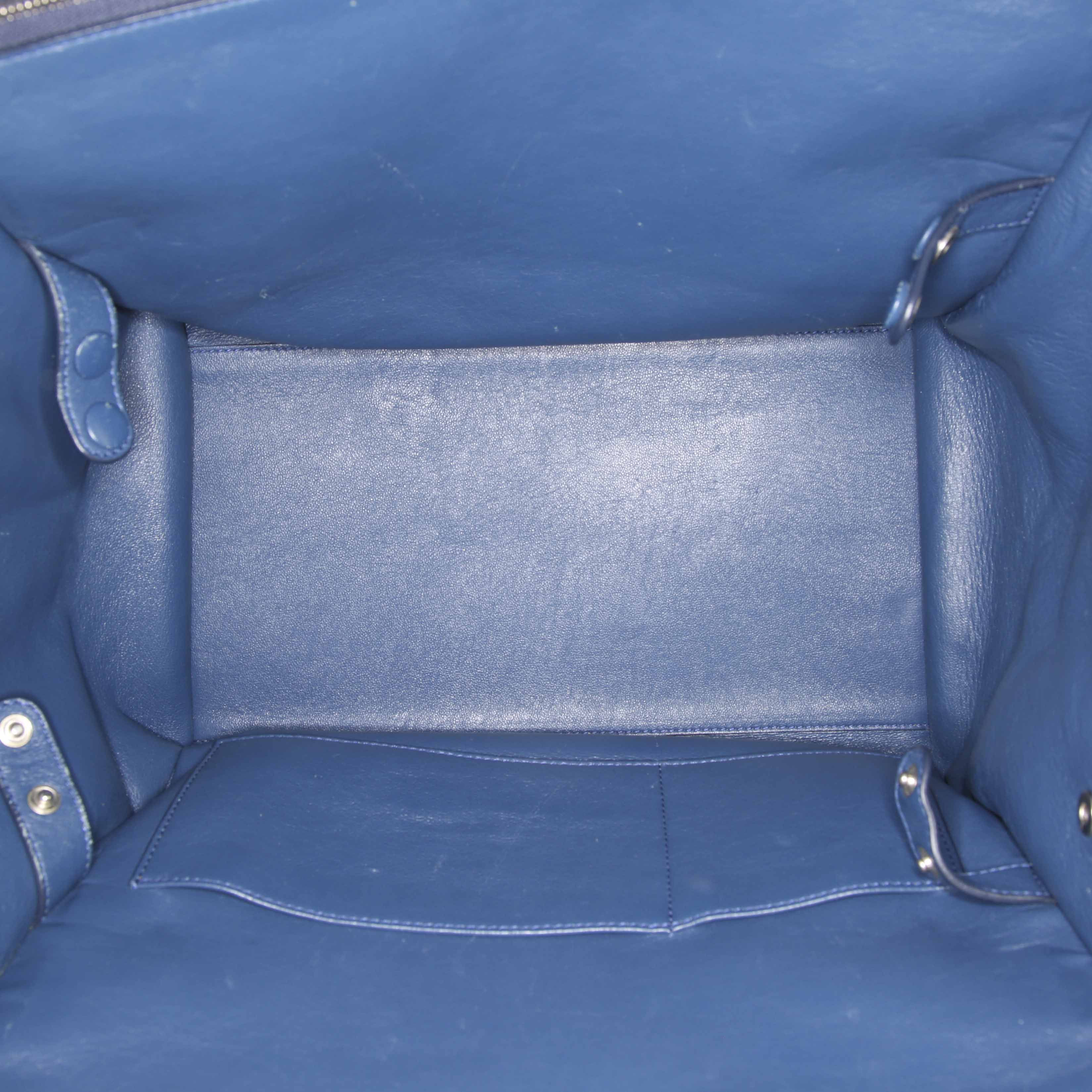 Bolso de mano Celine  Trapeze modelo grande  en cuero azul y ante azul - Detail D2