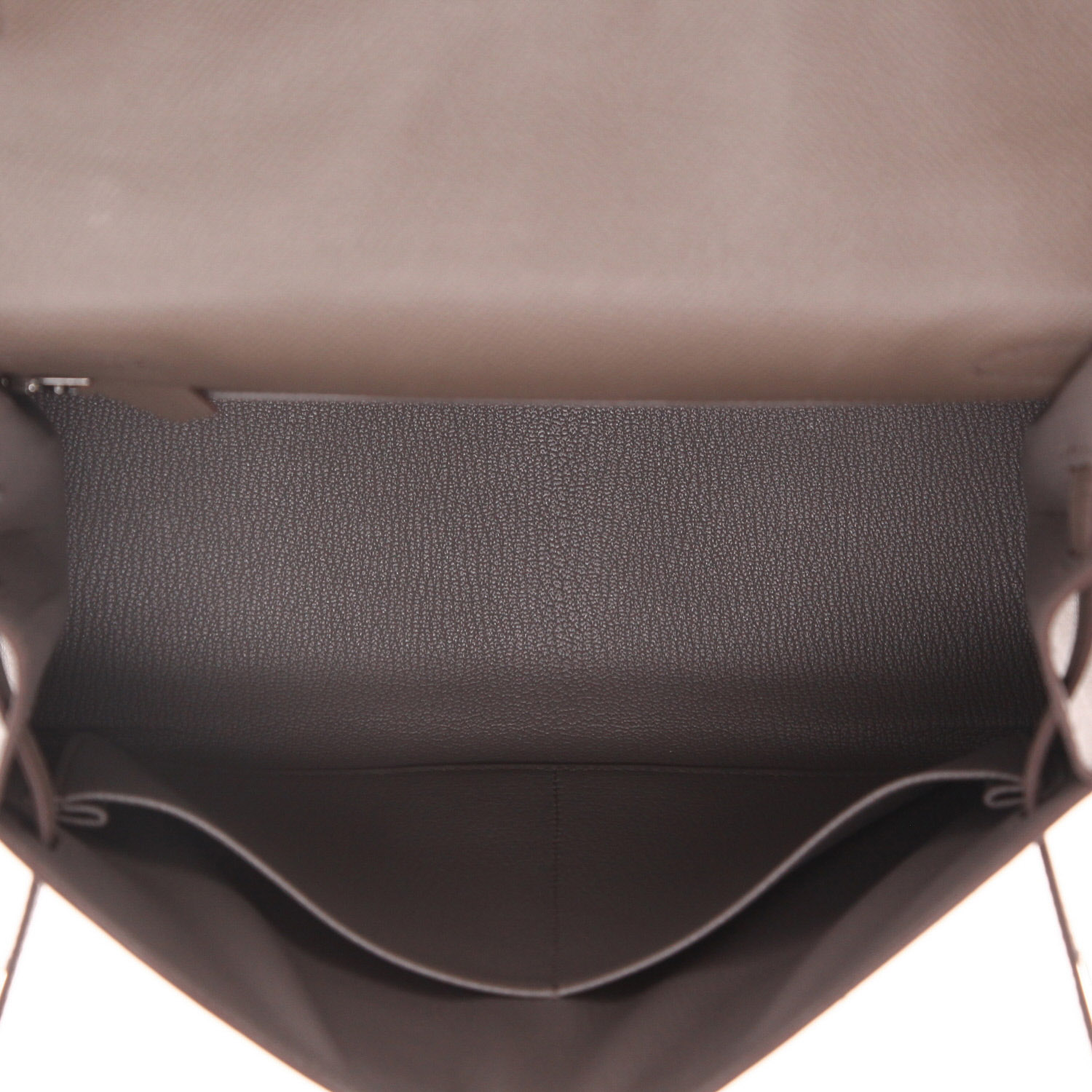 Bolso de mano Hermes Kelly 28 cm en cuero epsom gris - Detail D3