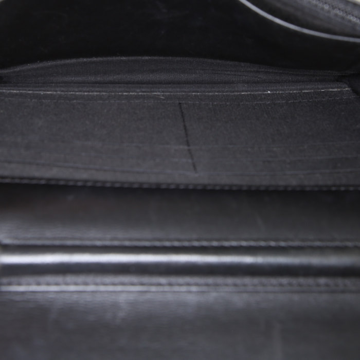 Chanel Wallet on Chain Boy shoulder bag in black quilted leather - Detail D2