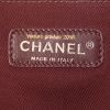 Bolso bandolera Chanel Boy Shopping Tote en cuero acolchado beige - Detail D3 thumbnail