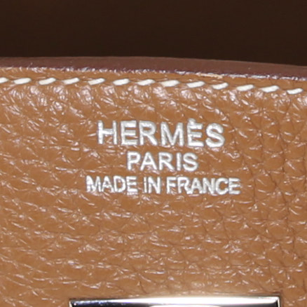 Bolso de mano Hermes Birkin 35 cm en cuero togo color oro - Detail D3