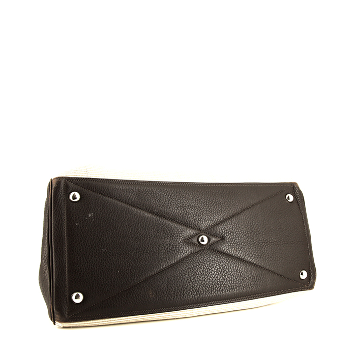 Sac de voyage Hermes Victoria en cuir togo marron et toile beige - Detail D4