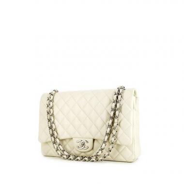 Chanel Timeless Maxi Jumbo handbag in white quilted grained leather