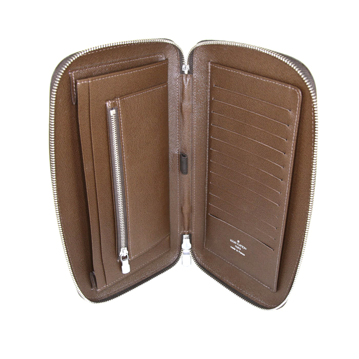 Louis Vuitton Organizer wallet in brown taiga leather - Detail D2