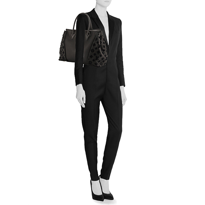 Louis Vuitton Tote W handbag in black leather and black suede - Detail D1