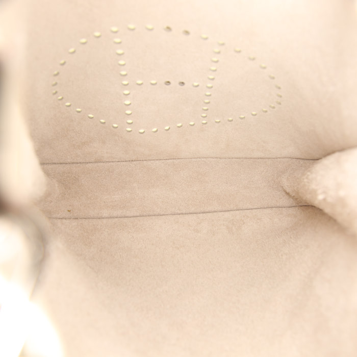 Borsa a tracolla Hermès Evelyne III in pelle taurillon clemence color crema - Detail D2