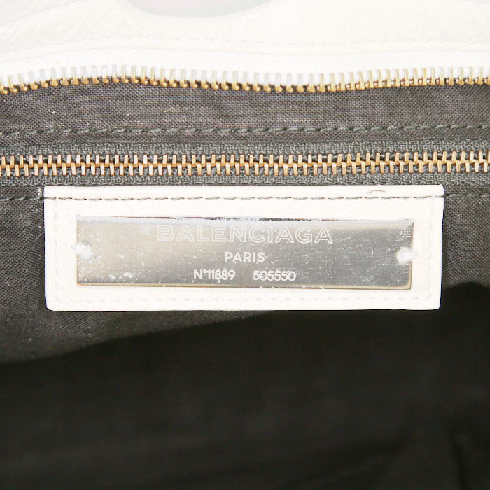 Sac à main Balenciaga Classic City en cuir blanc - Detail D4
