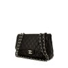 Bolso bandolera Chanel  Timeless Jumbo en cuero granulado acolchado negro - 00pp thumbnail