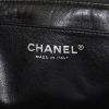 Borsa a tracolla Chanel  Timeless Jumbo in pelle martellata e trapuntata nera - Detail D4 thumbnail