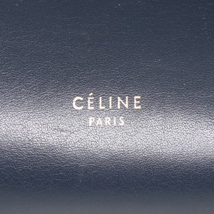 Bolso de mano Celine  Belt mini  en cuero azul marino - Detail D4