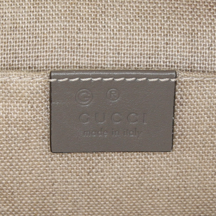 Sac à main Gucci Guccissima en cuir monogram empreinte gris - Detail D4