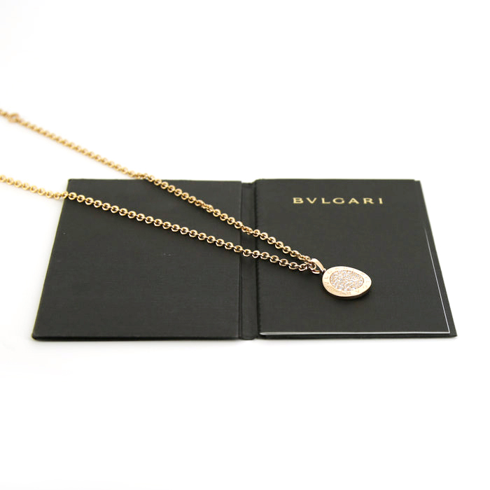 Bulgari Bulgari necklace in pink gold and diamonds - Detail D2