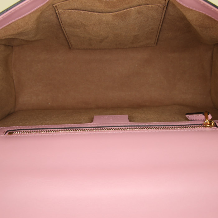 Gucci Padlock handbag in pink smooth leather - Detail D3