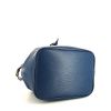 Borsa Louis Vuitton petit Noé modello grande in pelle Epi blu - Detail D4 thumbnail