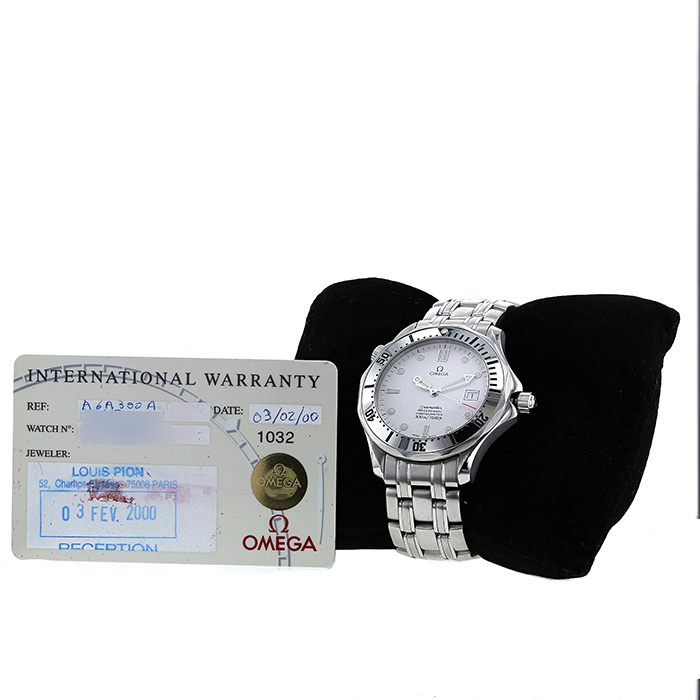 Montre Omega Seamaster 300 M Gmt en acier - Detail D2