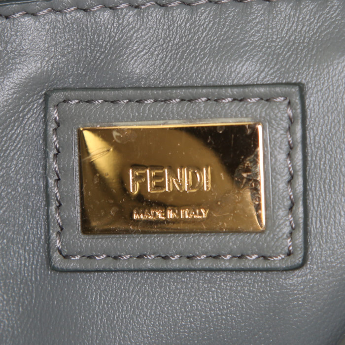 Borsa Fendi Mini Peekaboo in pelle blu e rosa - Detail D4