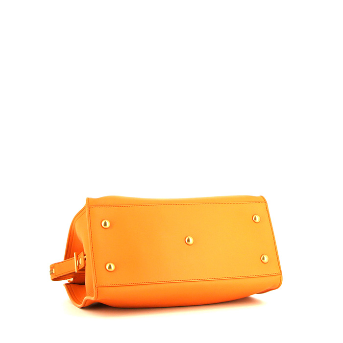 Yves Saint Laurent Chyc handbag in orange leather - Detail D5