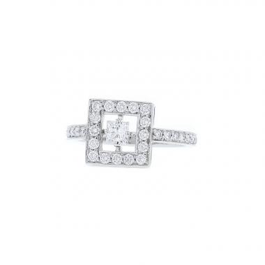 Anello Boucheron Ava in oro bianco e diamanti