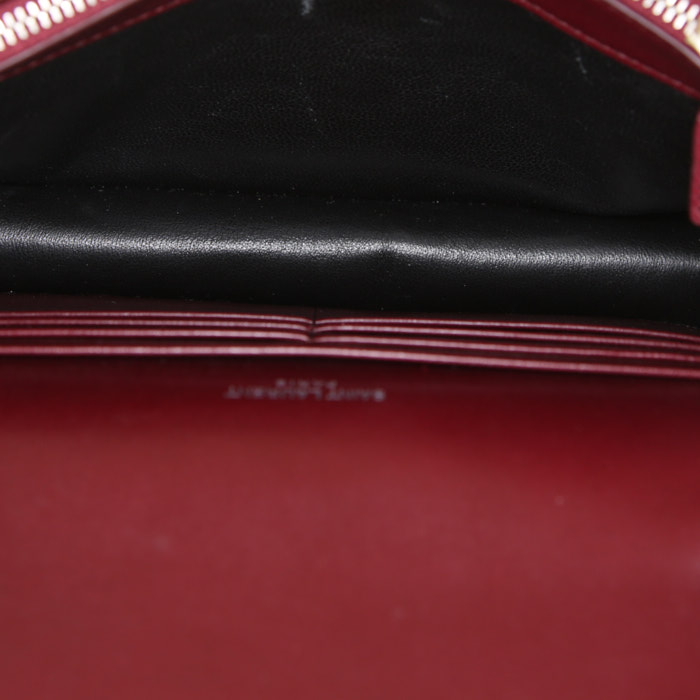 Sac bandoulière Saint Laurent Kate Pompon en velours bordeaux - Detail D3