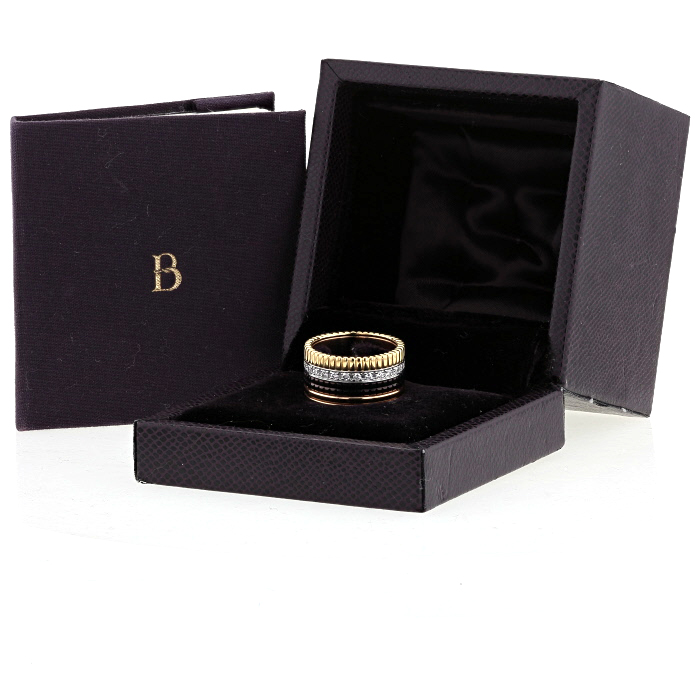Anello Boucheron Quatre Classique modello grande in 3 ori,  diamanti e PVD - Detail D2
