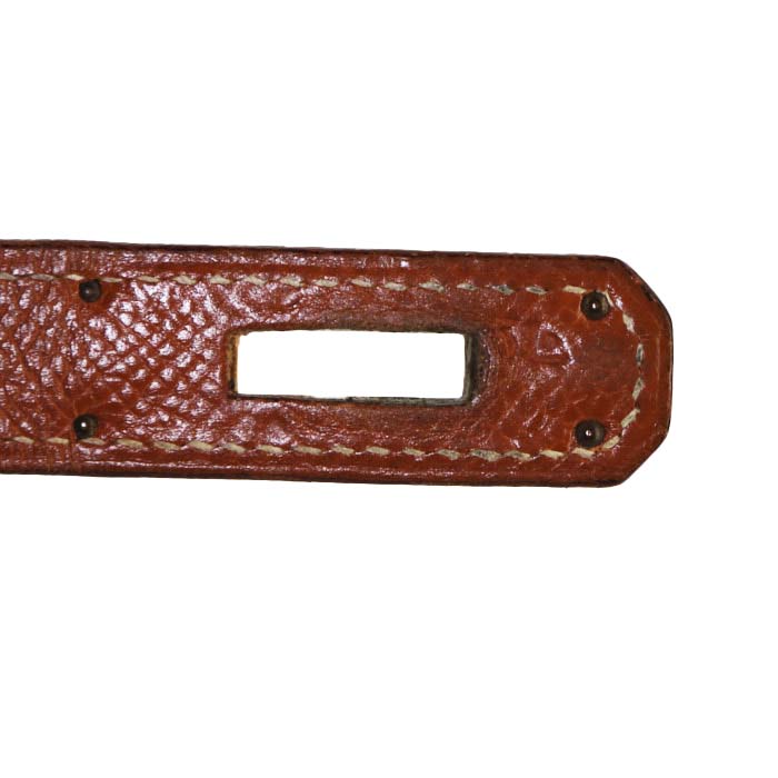 Sac à main Hermes Kelly 28 cm en cuir Courchevel gold - Detail D5