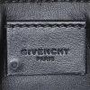 Sac bandoulière Givenchy Wallet On Chain en cuir noir - Detail D3 thumbnail