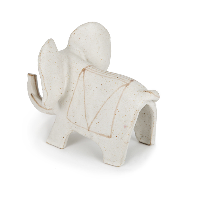 Bruno Gambone, "Éléphant", sculpture en grès émaillé, signée, création vers 1970